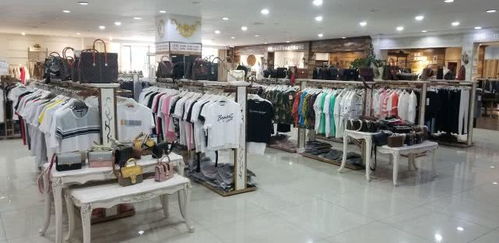 合肥服裝工廠店T恤10元一件，是噱頭還是真營銷？小編親歷為你揭秘